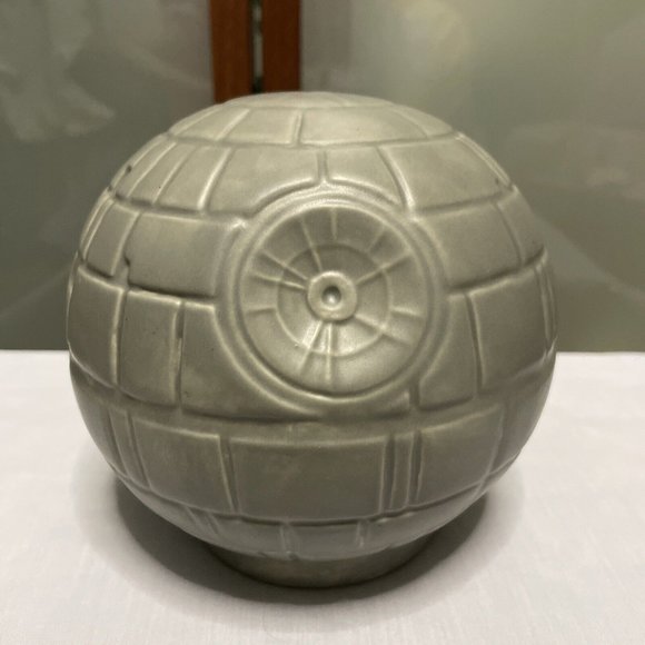 Star Wars Death Star Lucas Films LTD Ceramic Grey Coin Money Bank Collectible - Picture 1 of 6